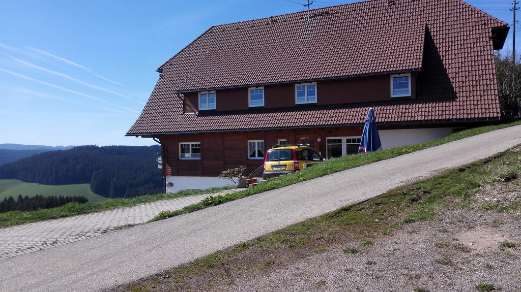 Pension Forsthaus Taele - Das Gaestehaus Vom Schwarzwaldgasthaus Salenhof Titisee-Neustadt Eksteriør billede